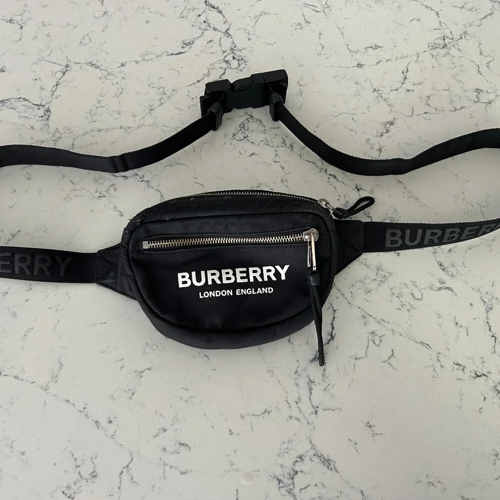 🤎 ♥️ 🖤 Burberry Black Bum Bag / Belt Bag - Picture 6 of 9